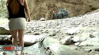 Požudan žene koje čekaju svoju priliku трахнуться