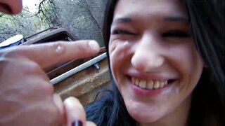 Лиза спайс алат өзүнүн толстую задницу токойдо