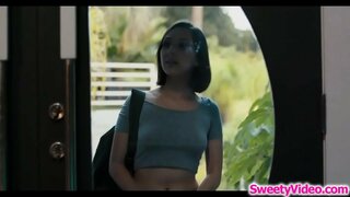 ���னது லெஸ்பியன் காஸ்ட்யூமருடன் கவர்ச்சியான மசாஜ் கத்தரிக்கோல்