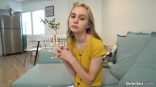 ���පිරිසිදු Flix - ආකාරය ඇය යෝජනාවකුත් බව ලෙෂර් වර්ල්ඞ් උද්යානයේ කුකුළා